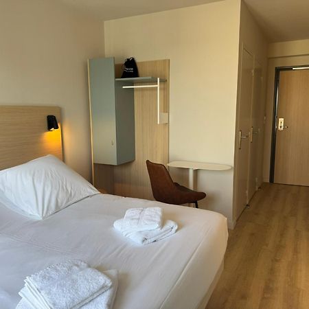 Karaez Hotel - Brithotel Carhaix Buitenkant foto