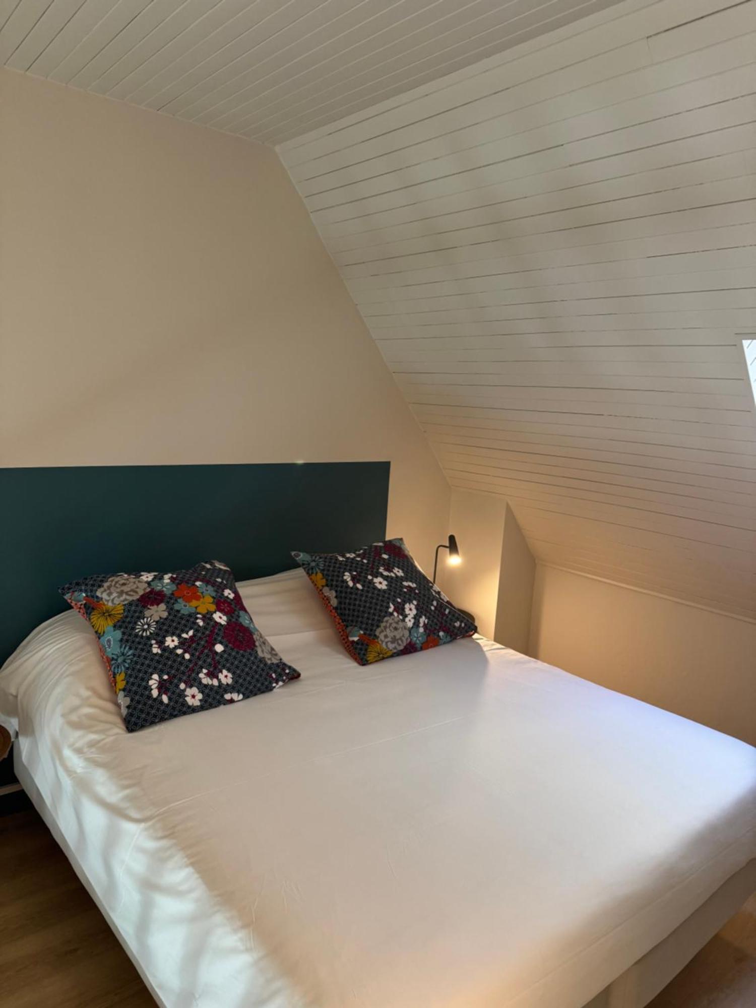 Karaez Hotel - Brithotel Carhaix Buitenkant foto